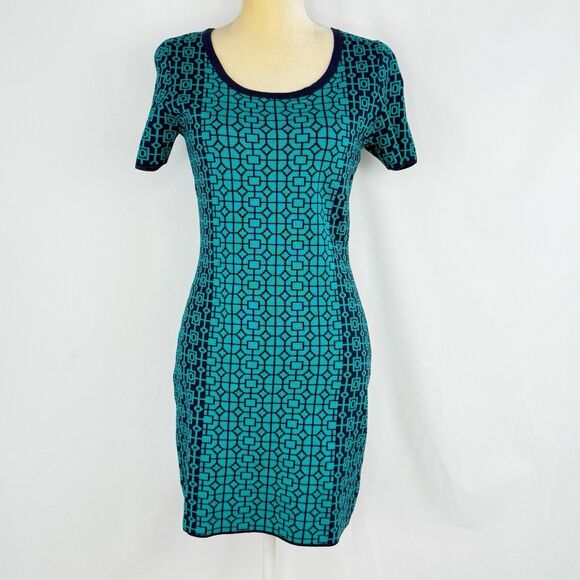 Romeo Juliet Couture Bodycon Dress Womens Size M Short Sleeve Fitted Knit - Picture 1 of 16